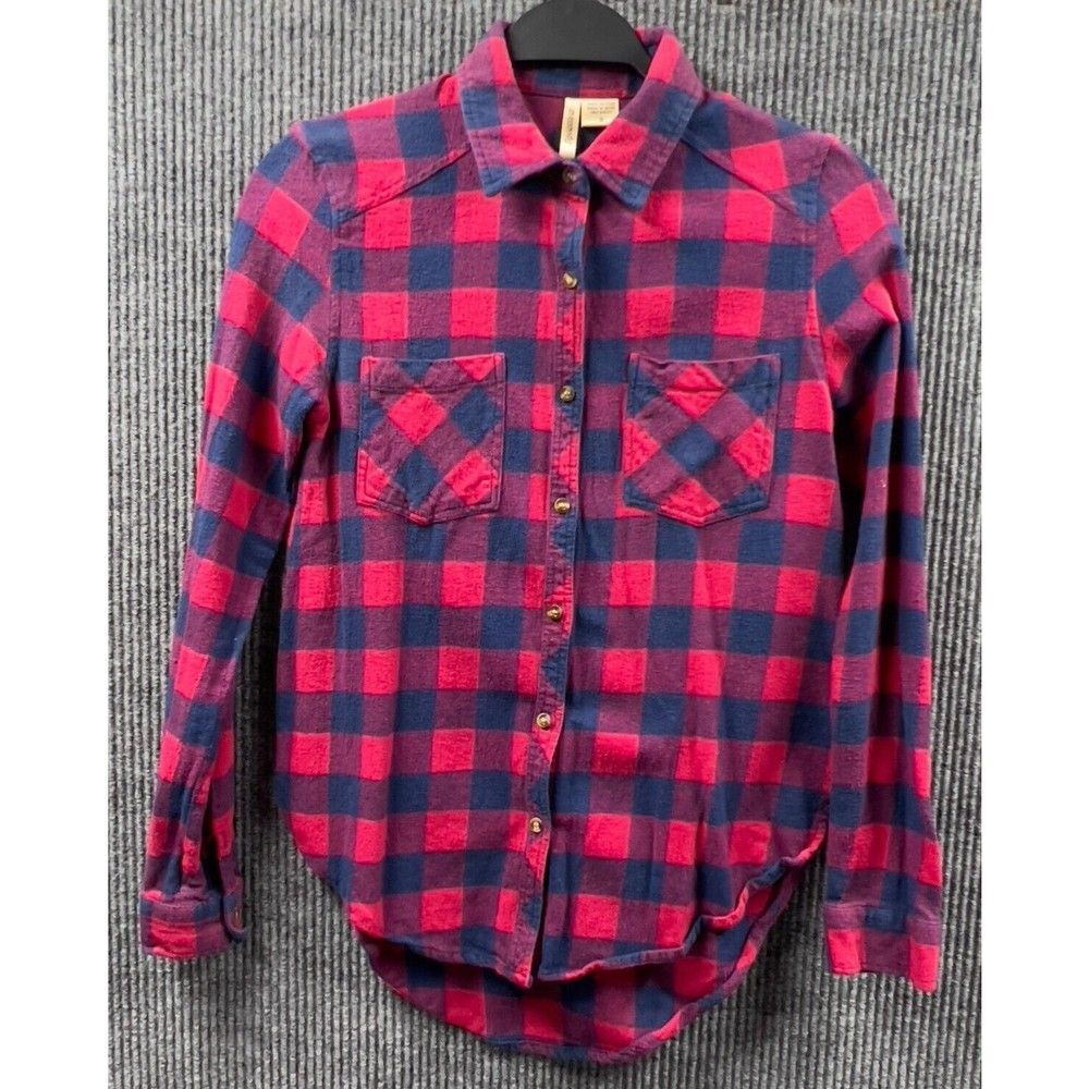 VTG Passport Flannelβ Shirt Women Small Red Plaid Pockets Roll tab Sleeve Button